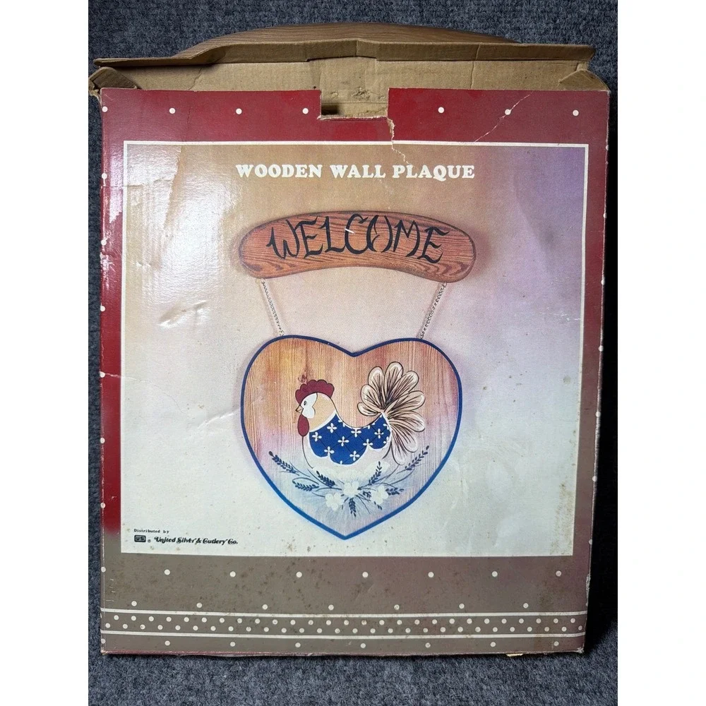 United Silver & Cutlery Co Vintage Wooden Welcome Sign‎ Rooster Heart Plaque